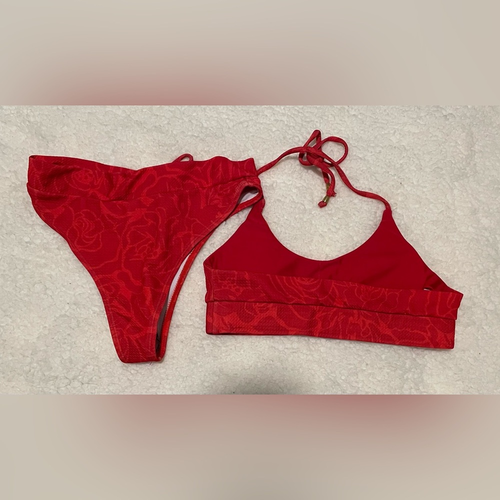 Red Flower Patterned Bikini Set - image 5